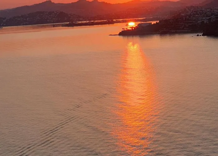 Duplex With Spectacular Sea View In Yalikavak *