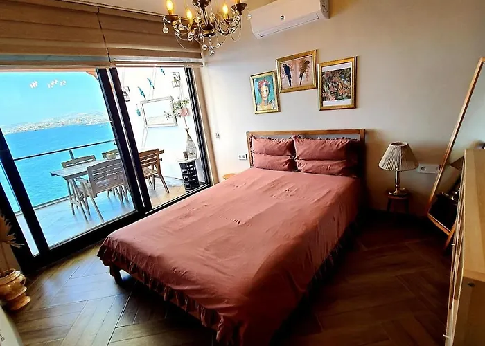 Villa Duplex With Spectacular Sea View In Yalikavak *