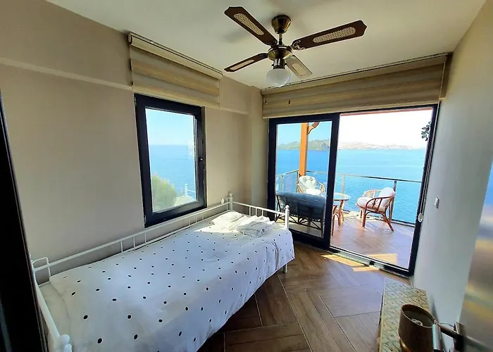 Duplex With Spectacular Sea View In Yalikavak וילה