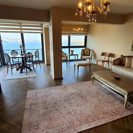 Duplex With Spectacular Sea View In Yalikavak Vilă